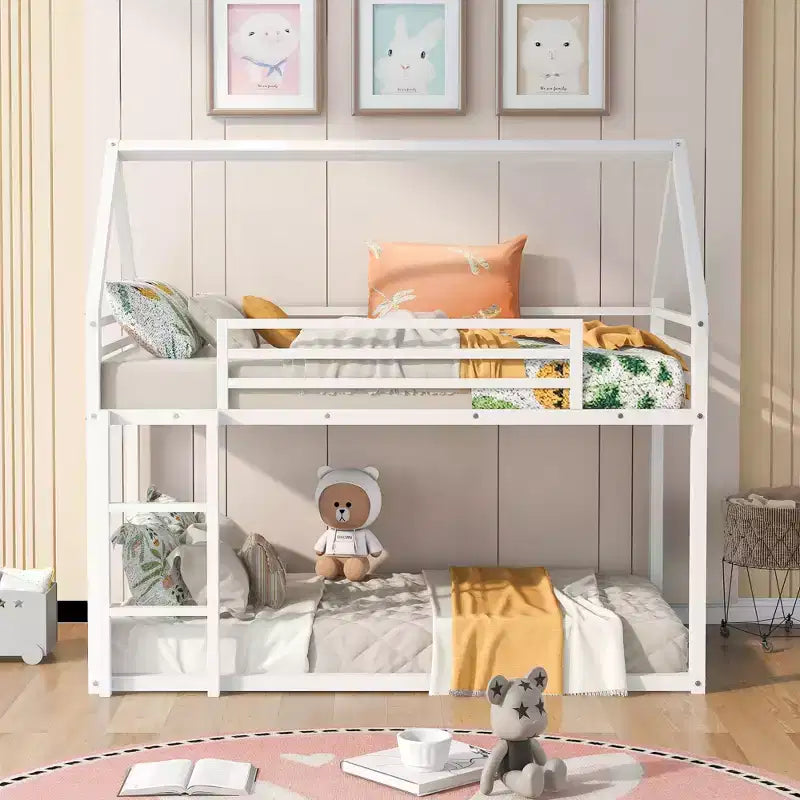 Lit superposé en métal avec lits jumeaux superposés en forme de maison avec échelle intégrée