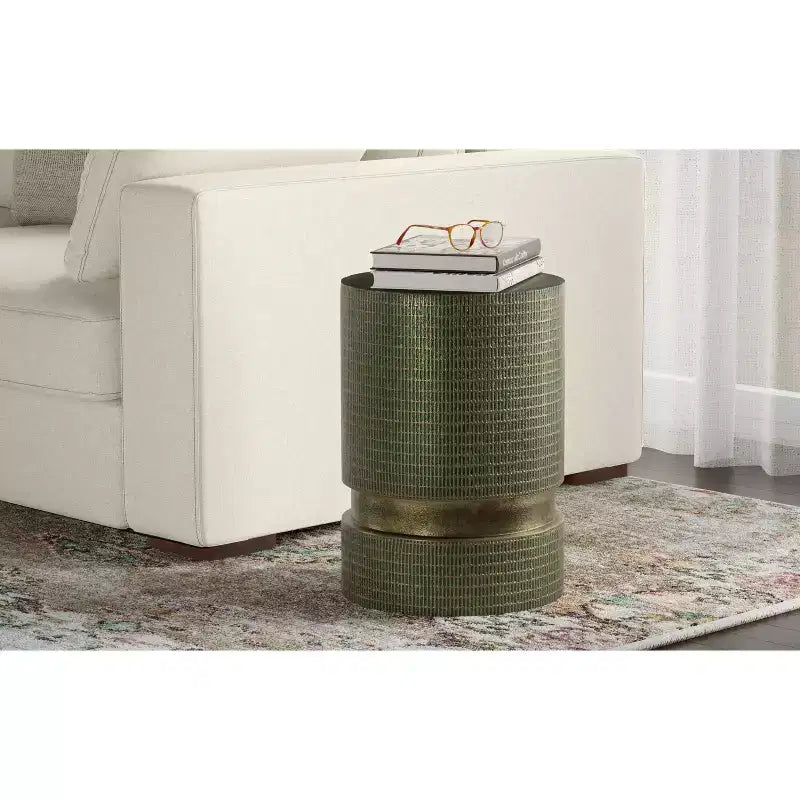 Table d'appoint moderne industrielle de 33 cm de large en fonte d'aluminium avec patine vert clair, entièrement assemblée