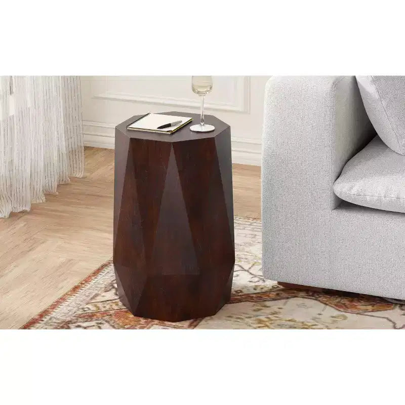 TABLE D'APPOINT CONTEMPORAINE, EN BOIS D'ACACIA MASSIF, POLYGONALE, 38 CM DE LARGE, ENTIÈREMENT ASSEMBLÉE